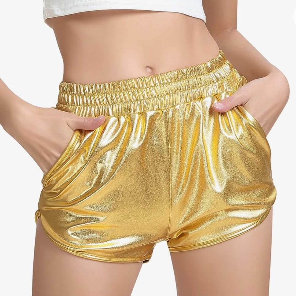 Perfashion gold metallic shorts